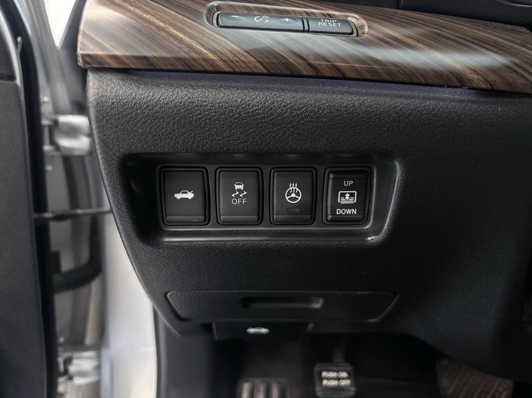 Used 2018 Nissan Maxima Platinum FWD image 26