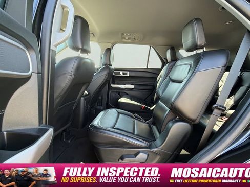 Used 2023 Ford Explorer XLT w/ Equipment Group 202A AWD/4WD image 21