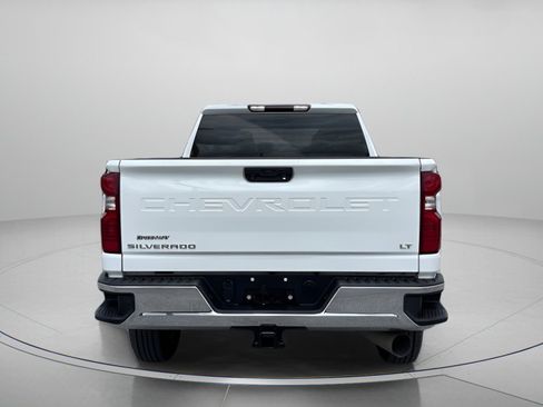 Used 2024 Chevrolet Silverado 2500 LT w/ Convenience Package AWD/4WD image 4