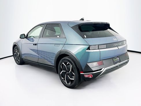 Used 2024 Hyundai Ioniq 5 SE image 5