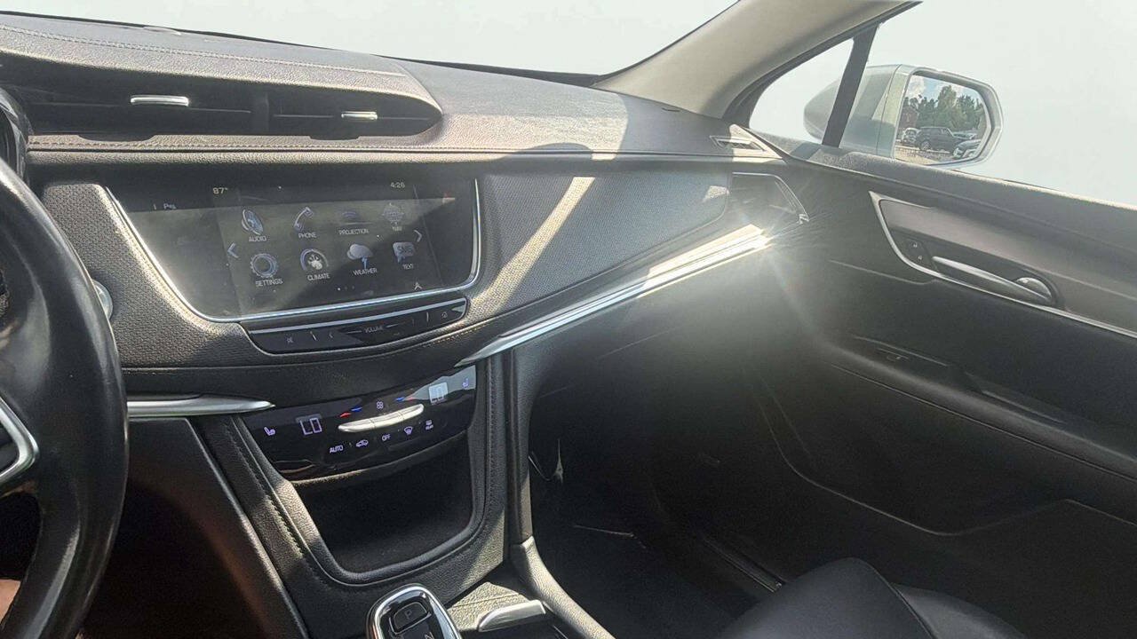 Used 2018 Cadillac XT5 Luxury w/ Driver Awareness Package AWD/4WD image 20