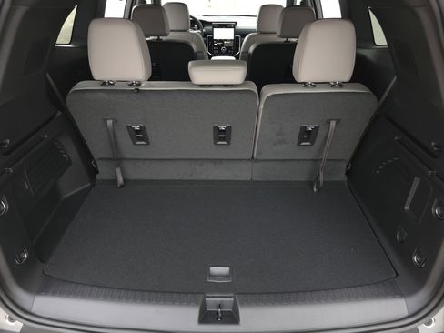 New 2026 GMC Acadia Elevation w/ Elevation Premium Package FWD image 35