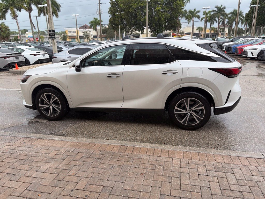 Certified 2024 Lexus RX 350 Premium w/ Accessory Package (K3) FWD image 7