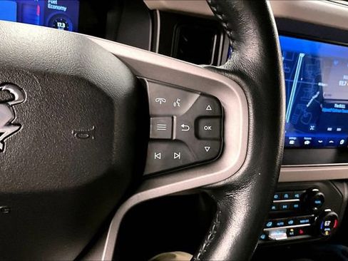 Used 2023 Ford Bronco Wildtrak image 28