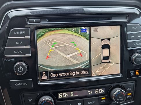 Used 2022 Nissan Maxima SR w/ Sport Mat Group FWD image 28