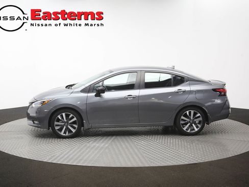 Used 2021 Nissan Versa SR FWD image 58