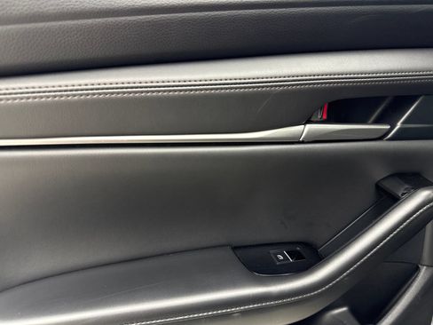 Used 2024 MAZDA MAZDA3 s FWD image 37