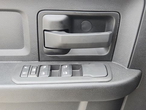 New 2026 RAM 2500 Tradesman w/ Chrome Appearance Group image 18