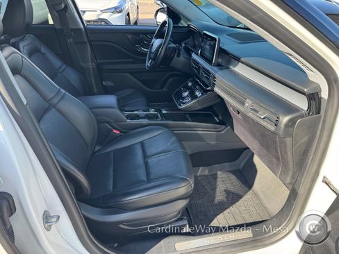 Used 2022 Lincoln Corsair AWD w/ Premium Package image 28