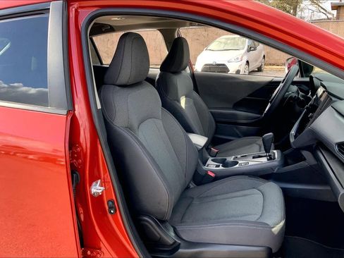 Used 2024 Subaru Crosstrek 2.0i Premium image 9