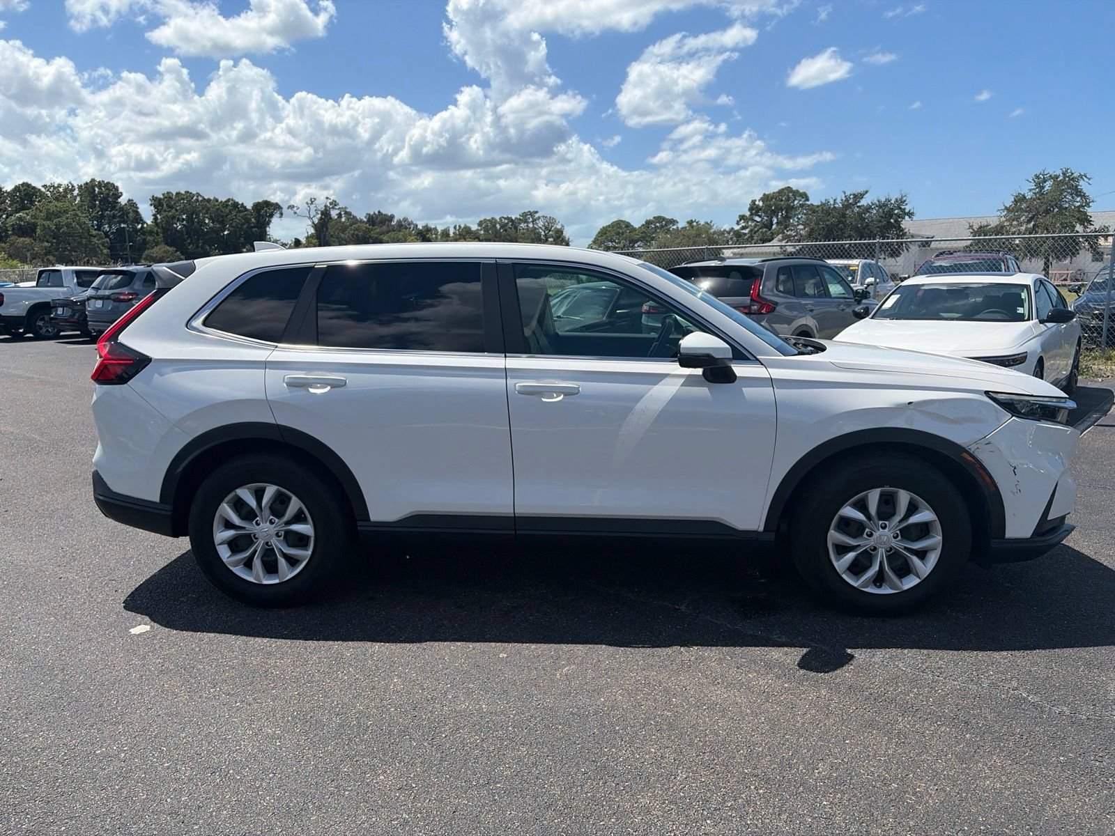 Used 2025 Honda CR-V LX image 8