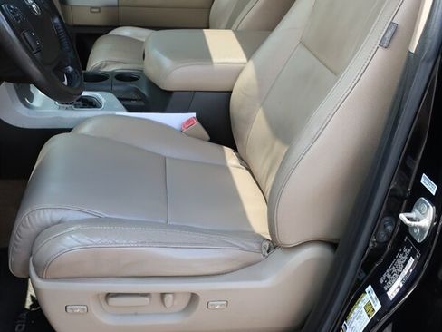 Used 2008 Toyota Sequoia Limited RWD image 14