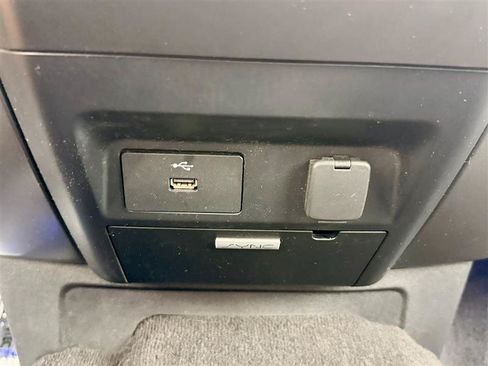 Used 2018 Ford F250 XLT w/ XLT Value Package AWD/4WD image 28