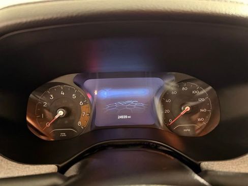 Used 2023 Jeep Compass Latitude image 22