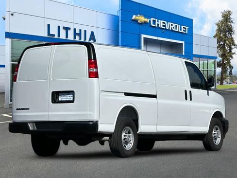 Used 2025 Chevrolet Express 2500 Extended w/ Driver Convenience Package RWD image 2