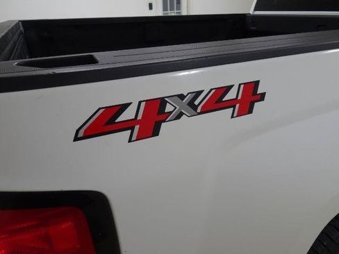 Used 2019 Chevrolet Silverado 1500 W/T w/ WT Convenience Package AWD/4WD image 7