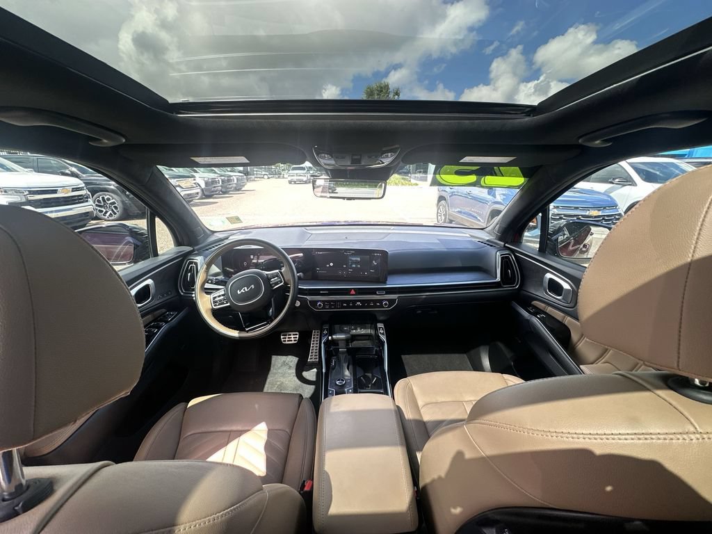 Used 2025 Kia Sorento SX Prestige w/ Olive Brown Leather Package AWD/4WD image 24