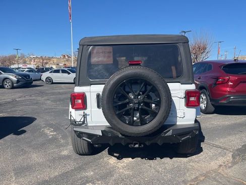 Used 2021 Jeep Wrangler Unlimited Sahara w/ Cold Weather Group image 5