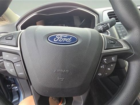 Used 2018 Ford Fusion S image 11