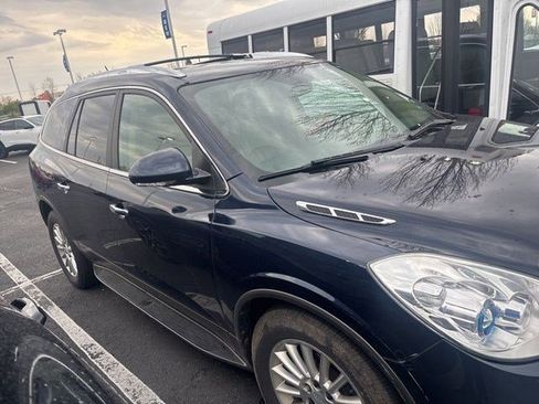 Used 2011 Buick Enclave CXL image 3