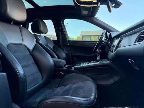 Used 2018 Porsche Macan GTS AWD/4WD image 16