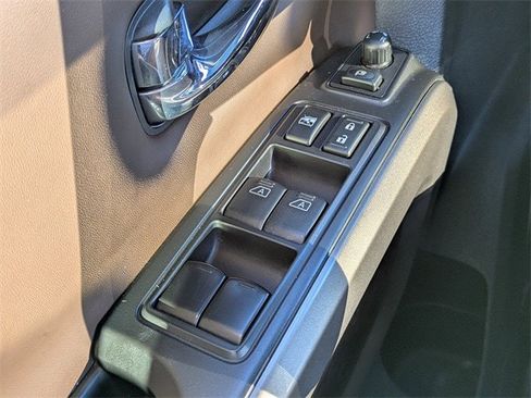 Used 2021 Nissan Titan Platinum Reserve w/ Moonroof Package image 26