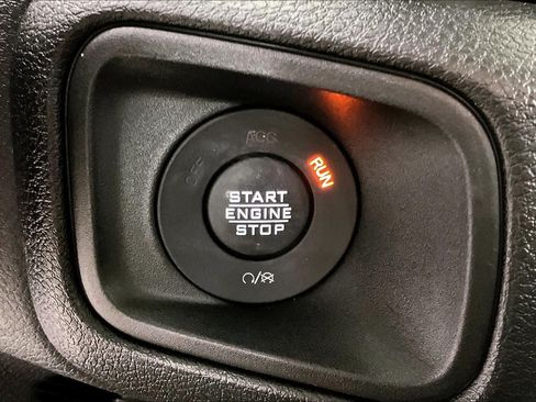 Used 2024 Jeep Wrangler Unlimited Sport AWD/4WD image 30