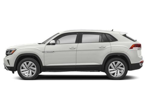Used 2023 Volkswagen Atlas Cross Sport SE w/ Panoramic Sunroof Package FWD image 3