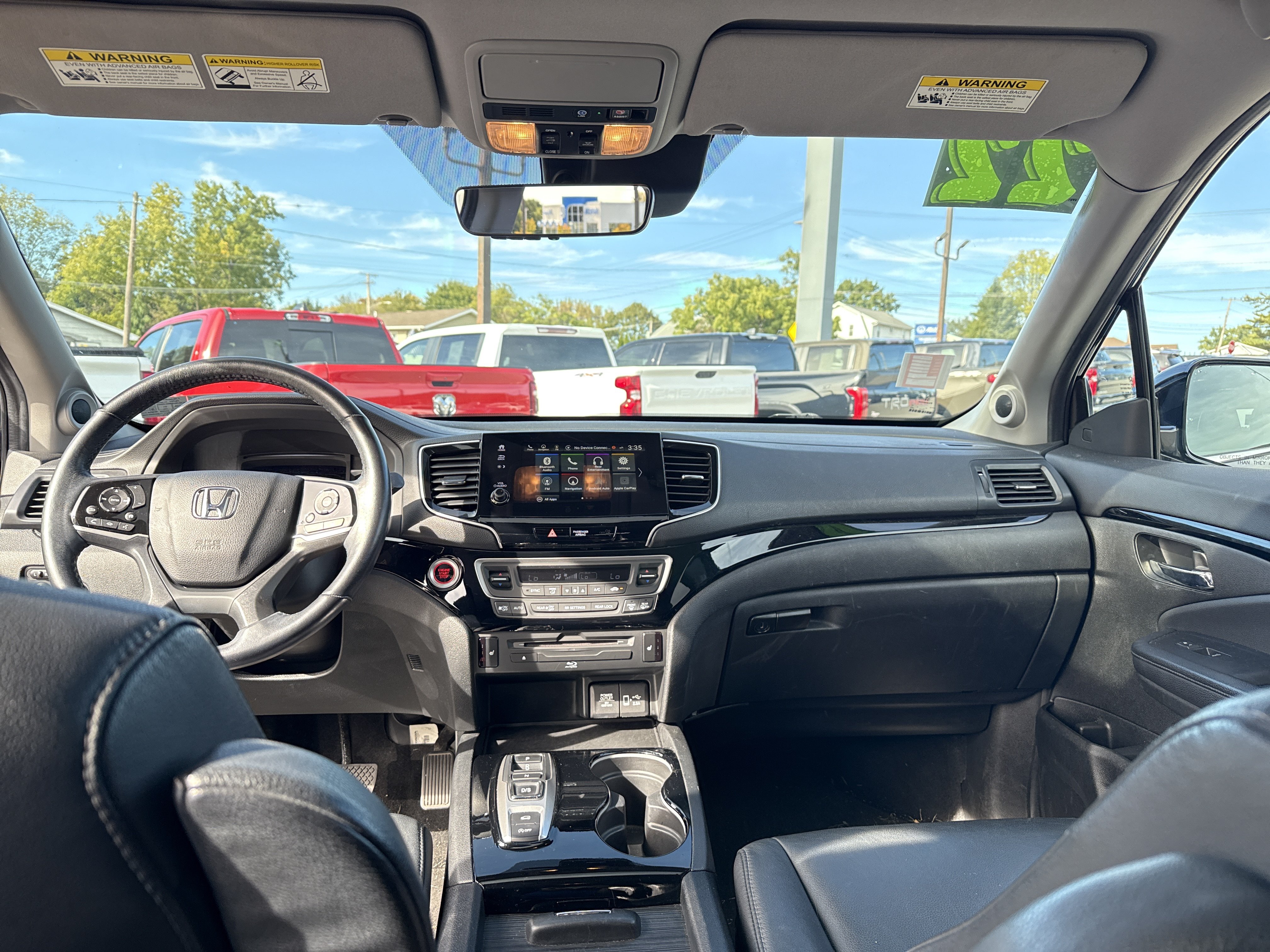 Used 2022 Honda Pilot Touring image 16