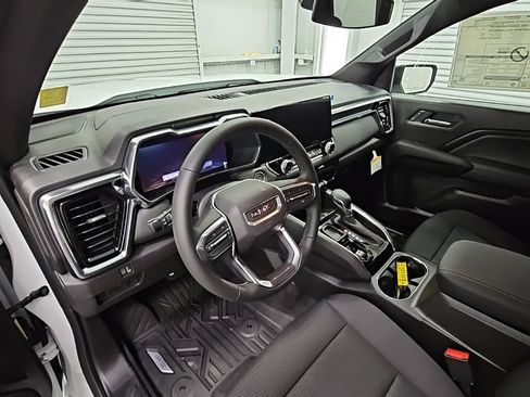 New 2026 GMC Canyon Elevation image 11