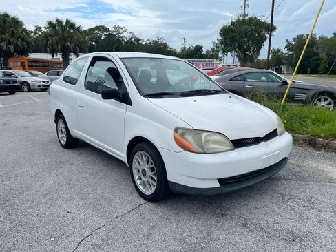 Used 2000 Toyota Echo Coupe w/ All Weather Guard Pkg FWD image 4