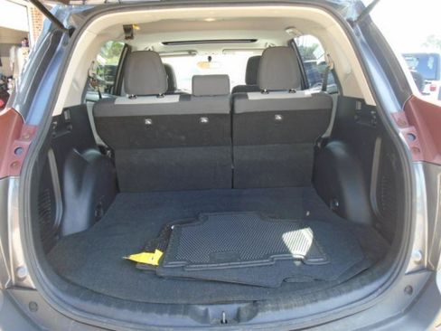 Used 2014 Toyota RAV4 XLE AWD/4WD image 19