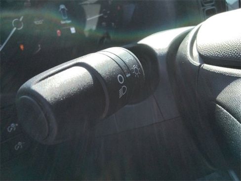 Used 2025 RAM ProMaster 2500 w/ Convenience Group image 27