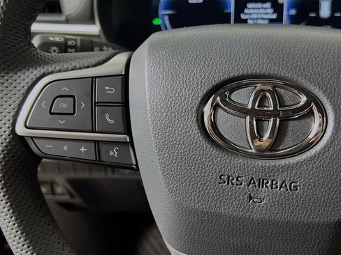 New 2026 Toyota Sienna Limited FWD image 16