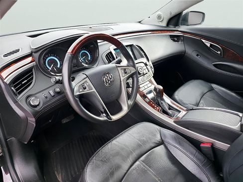 Used 2013 Buick LaCrosse Touring FWD image 11