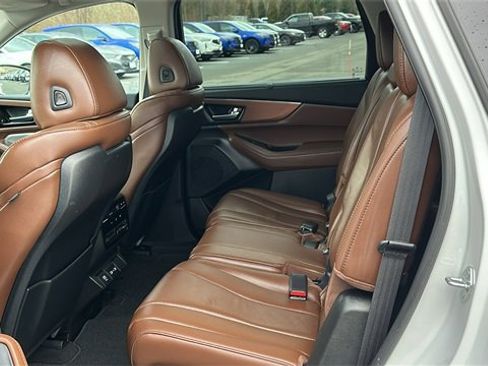 Certified 2023 Acura MDX SH-AWD w/ Technology Package image 23