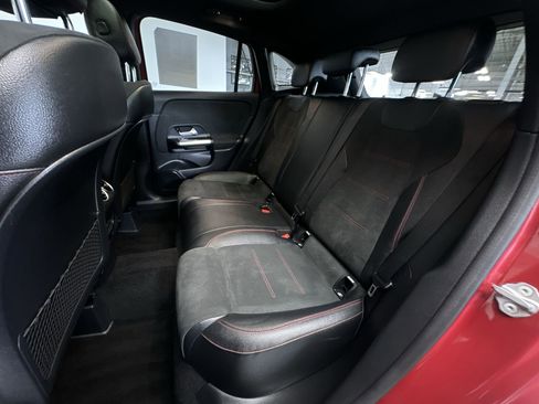 Used 2021 Mercedes-Benz GLA 250 4MATIC image 24