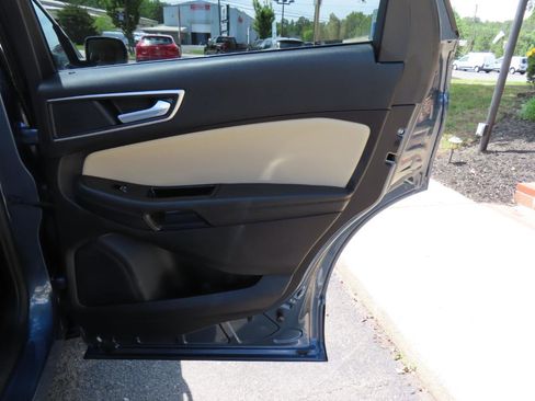 Used 2019 Ford Edge SEL w/ Equipment Group 201A FWD image 21