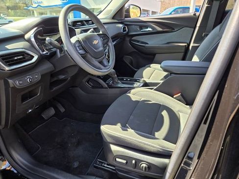 Used 2023 Chevrolet TrailBlazer LT image 11