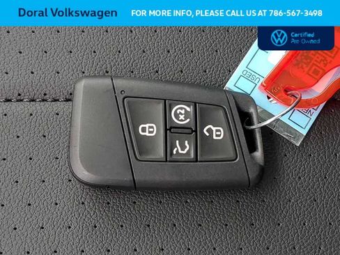 Used 2023 Volkswagen Tiguan SE w/ Panoramic Sunroof Package FWD image 33
