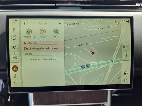 New 2025 Land Rover Range Rover SE image 21