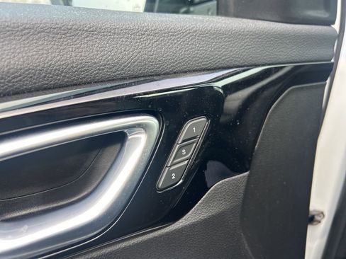 Used 2025 Jeep Compass Limited w/ Elite Group image 9