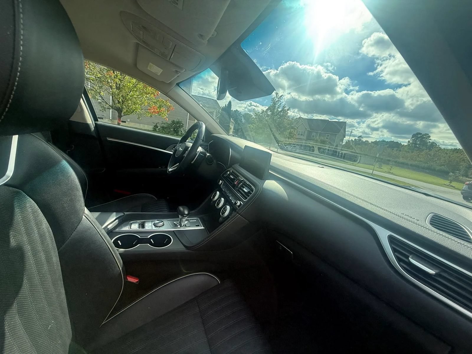 Used 2022 Genesis G70 3.3T RWD image 37