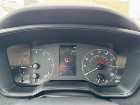 Used 2025 Toyota Corolla LE image 9