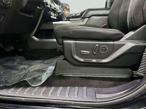Used 2018 Ford F150 XLT w/ Equipment Group 302A Luxury AWD/4WD image 20