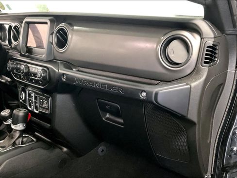 Used 2021 Jeep Wrangler Unlimited Sport AWD/4WD image 13