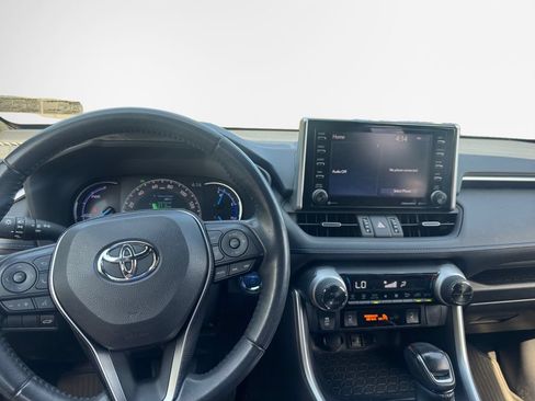 Used 2019 Toyota RAV4 XSE w/ Carpet Mat Package AWD/4WD image 22