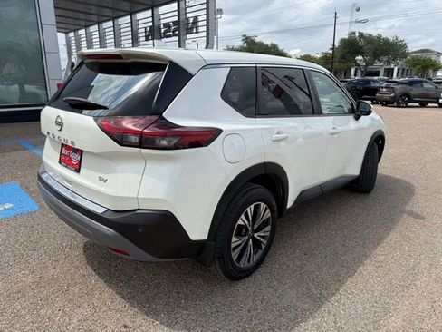 Certified 2023 Nissan Rogue SV image 7