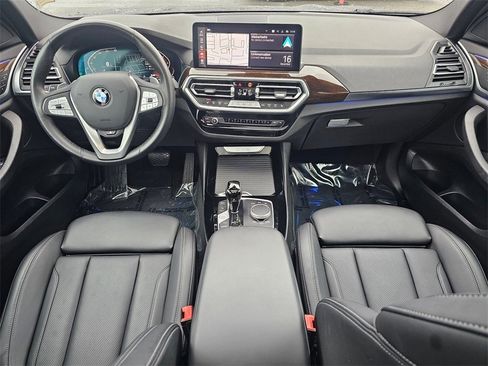 Used 2024 BMW X3 xDrive30i image 9