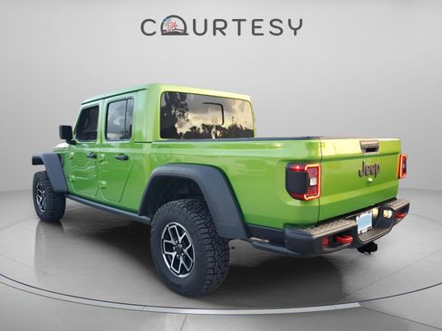 New 2025 Jeep Gladiator Rubicon w/ Convenience Group image 2